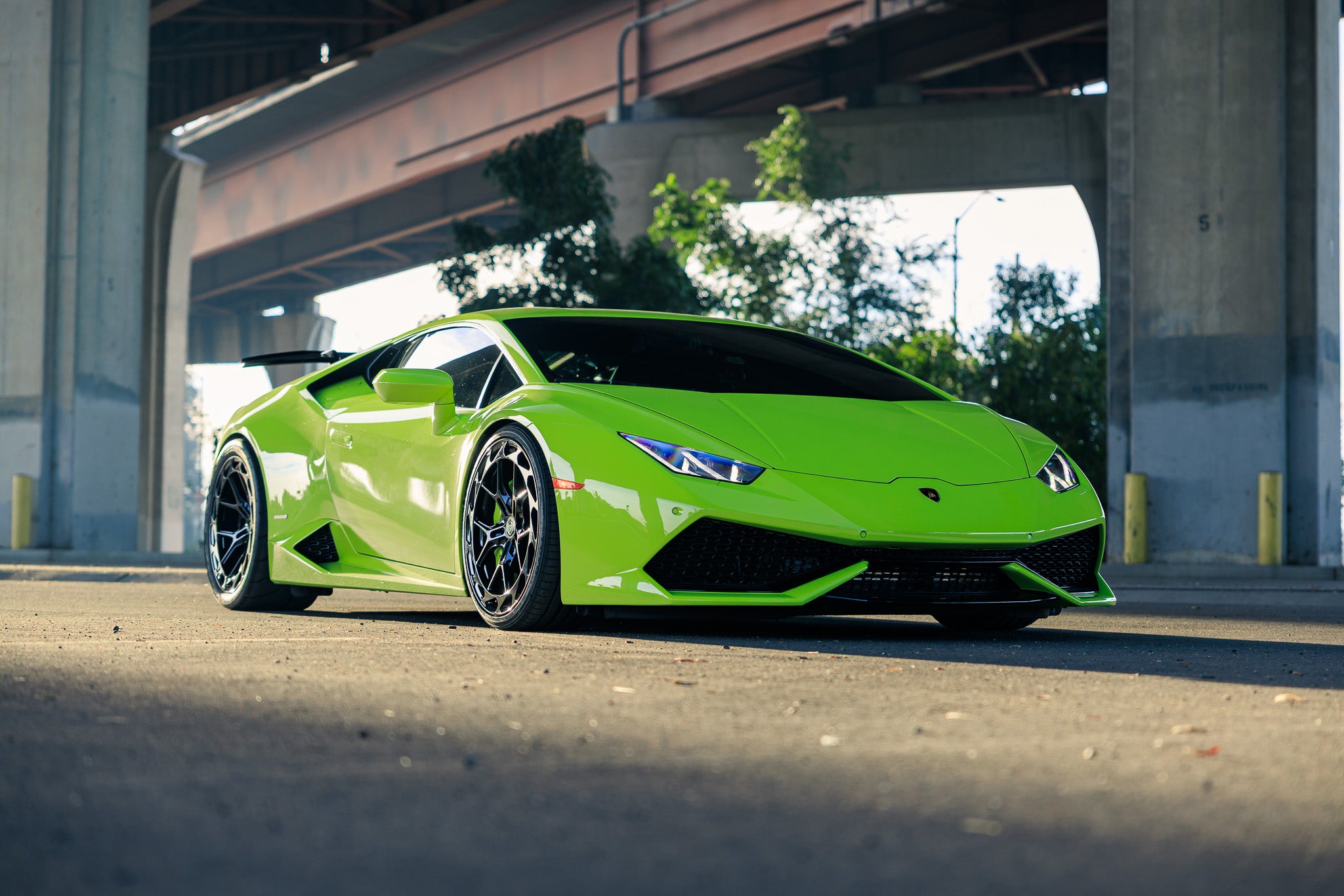 Lamborghini Huracan Green - RFX19 Gloss Black (17).jpg