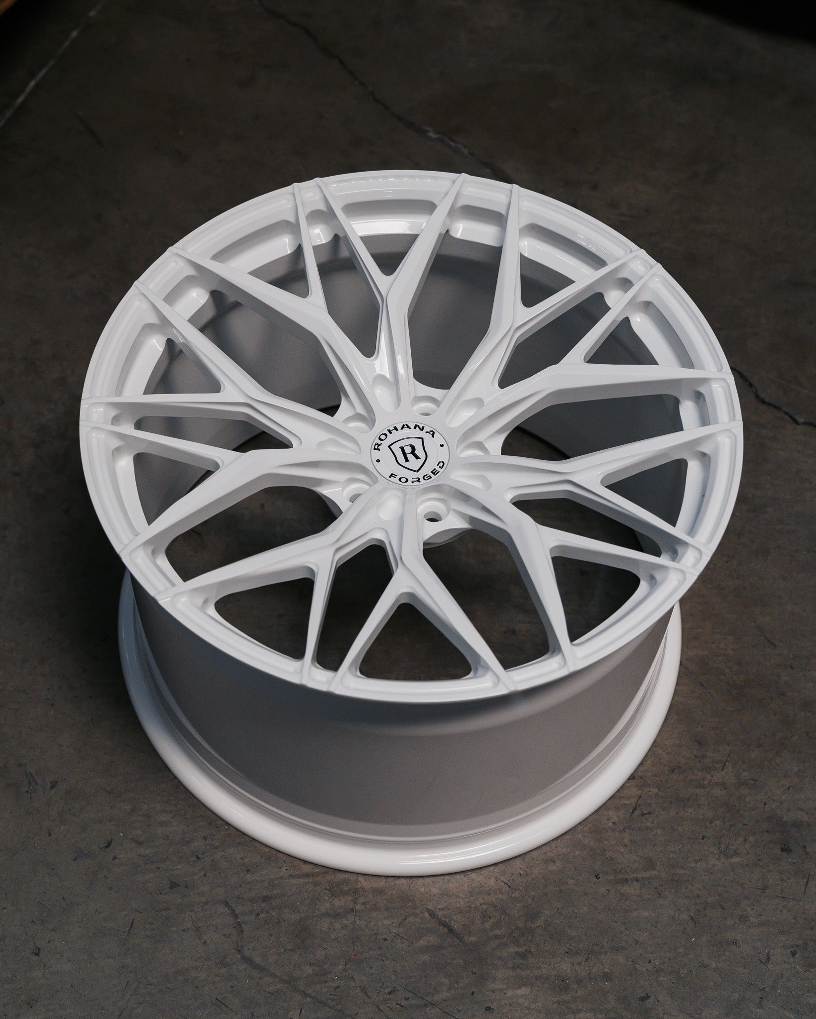 RFG19 Monoblock Gloss White (3).jpg