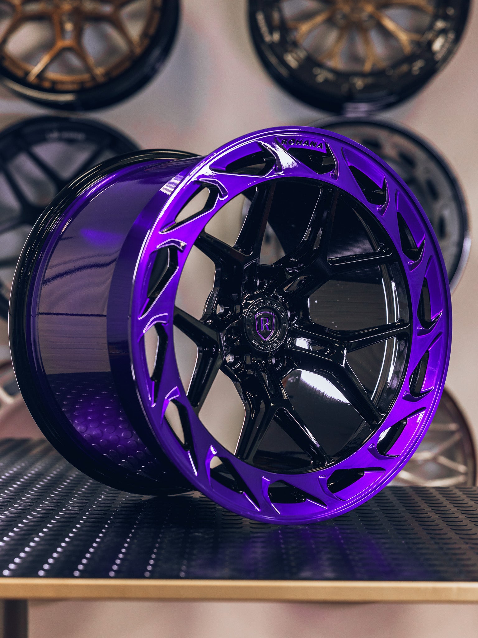 RFG25 Aero - Gloss Black Purple Disc (2).jpg