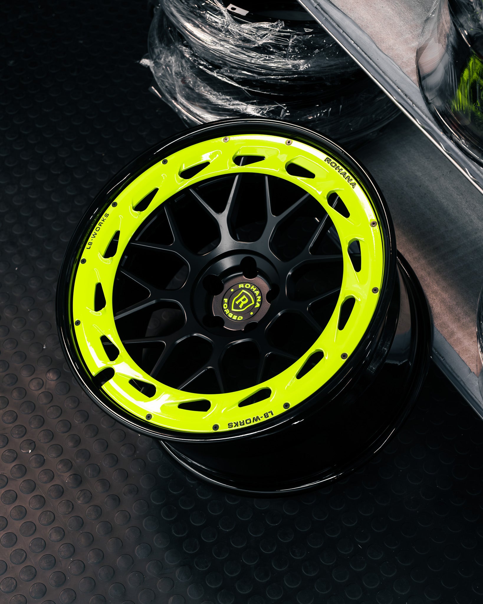 RLB 1 Aero Forged Satin Black Green Disk (3).jpg