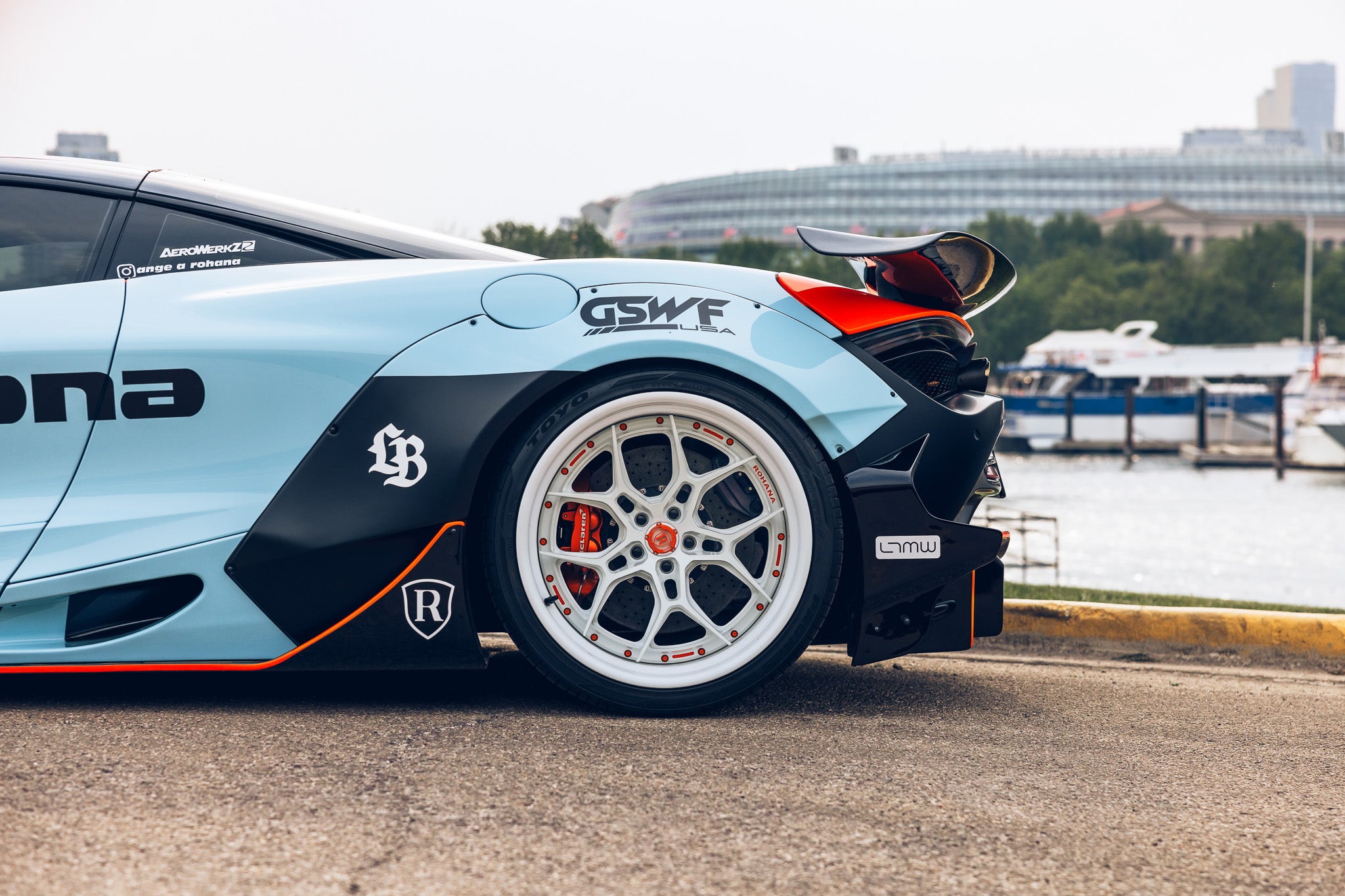Rohana LBWK Mclaren 720s- RFG35 Gloss White (5).jpg